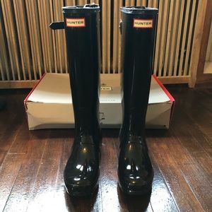 Black Hunter Boots Gloss